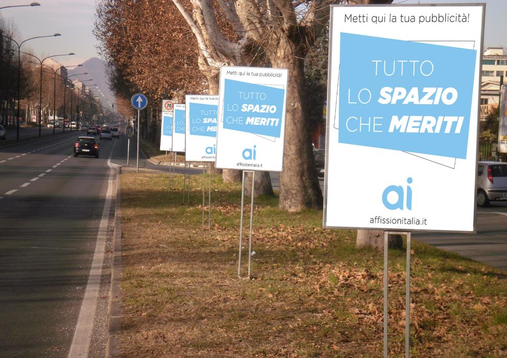 Affissioni Italia - Gonfaloni - Cavalletti
