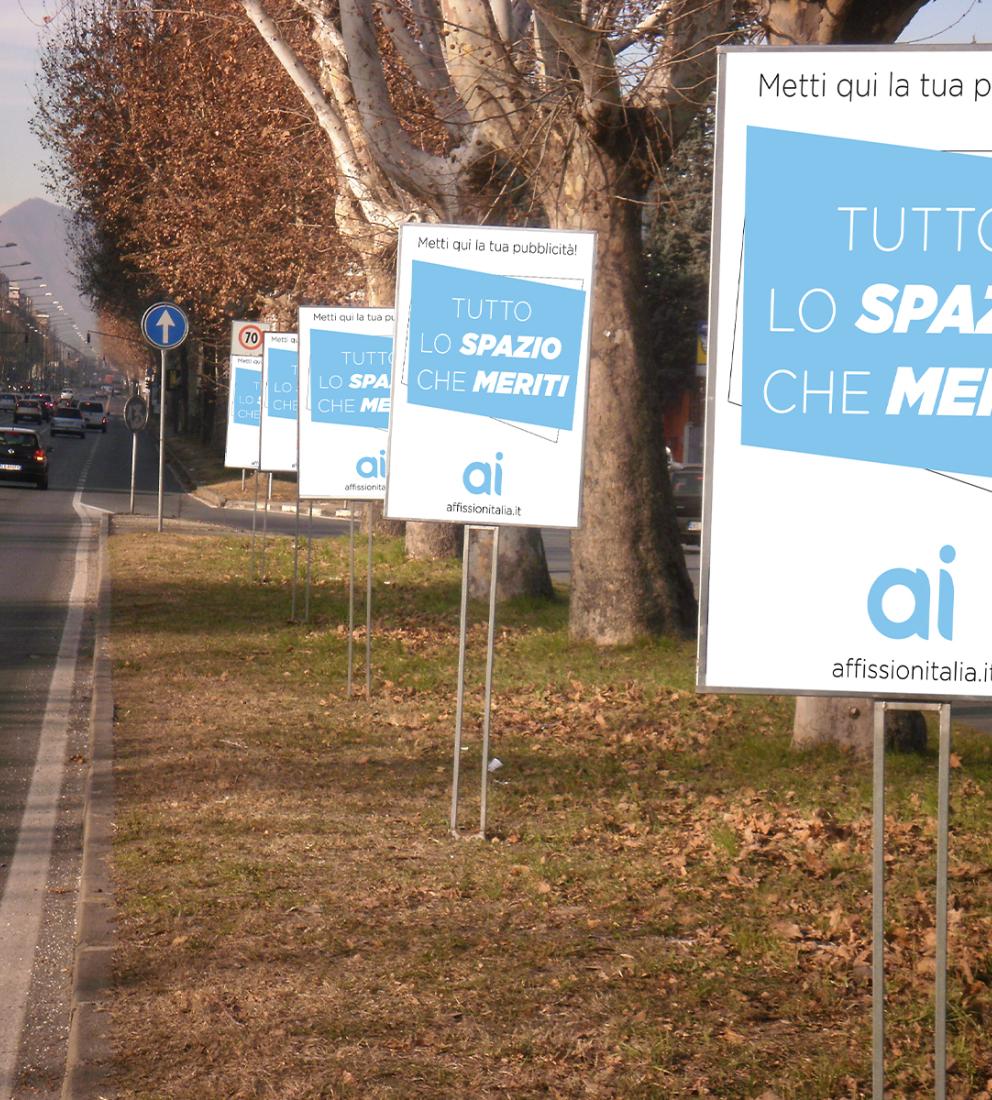 Affissioni Italia - Gonfaloni - Cavalletti