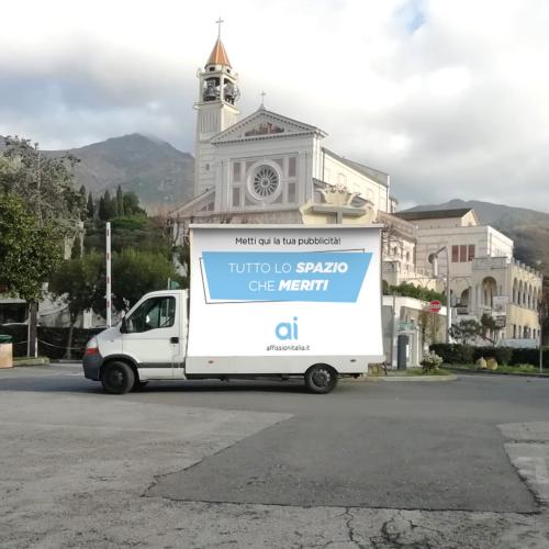 Affissioni Italia - Camion Vela